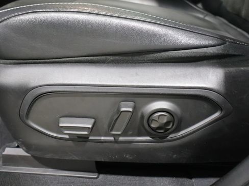 Used 2023 Jeep Grand Cherokee L Laredo AWD/4WD image 12