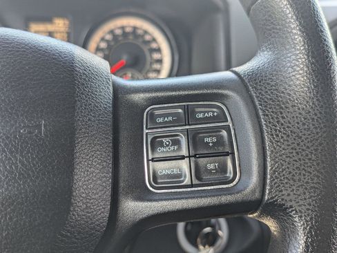 Used 2017 RAM 1500 Express AWD/4WD image 17