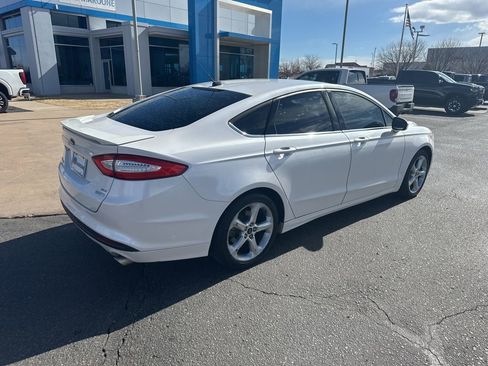 Used 2016 Ford Fusion SE w/ Equipment Group 201A image 32