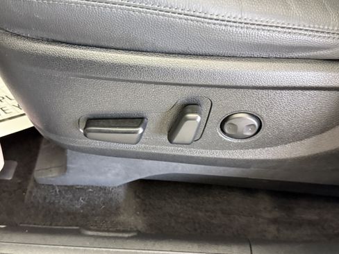 Used 2022 Hyundai Palisade SEL w/ Premium Package image 18