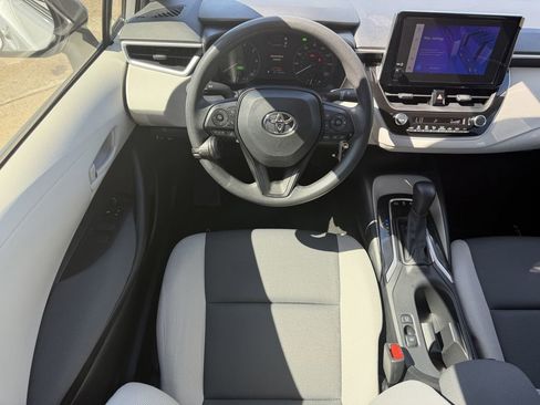Used 2024 Toyota Corolla LE FWD image 14