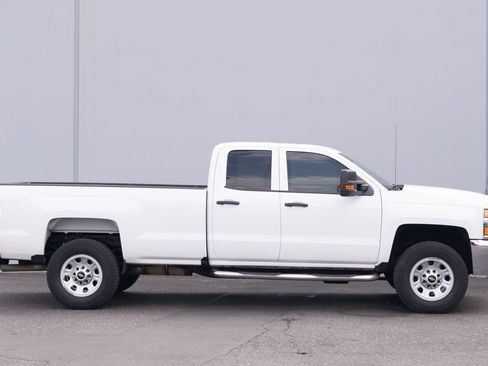 Used 2018 Chevrolet Silverado 3500 W/T w/ WT Convenience Package AWD/4WD image 21