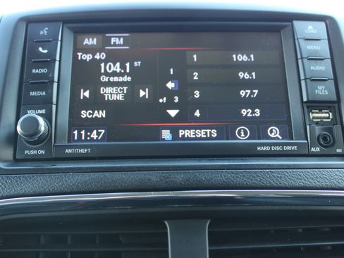 Used 2019 Dodge Grand Caravan SE image 27