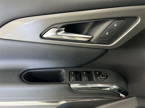 New 2026 Chevrolet Traverse LT w/ Driver Confidence Package image 21