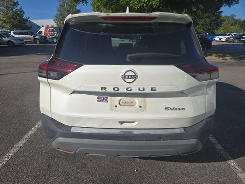 Certified 2023 Nissan Rogue SV AWD/4WD image 4