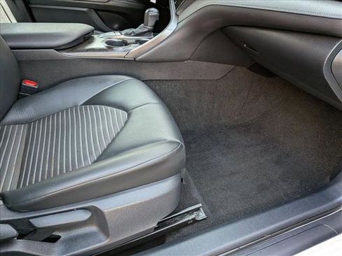 Used 2023 Toyota Camry SE image 15