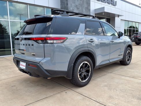 Used 2024 Nissan Pathfinder Rock Creek AWD/4WD image 24