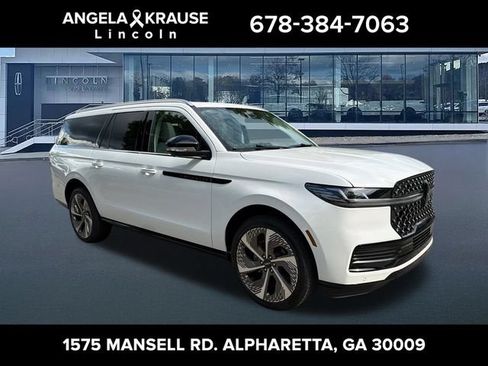 New 2027 Lincoln Navigator L Black Label AWD/4WD image 1