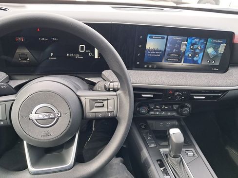 New 2026 Nissan Kicks SV w/ SV Premium Package image 13