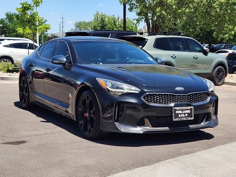 Used 2018 Kia Stinger GT2 AWD/4WD image 3