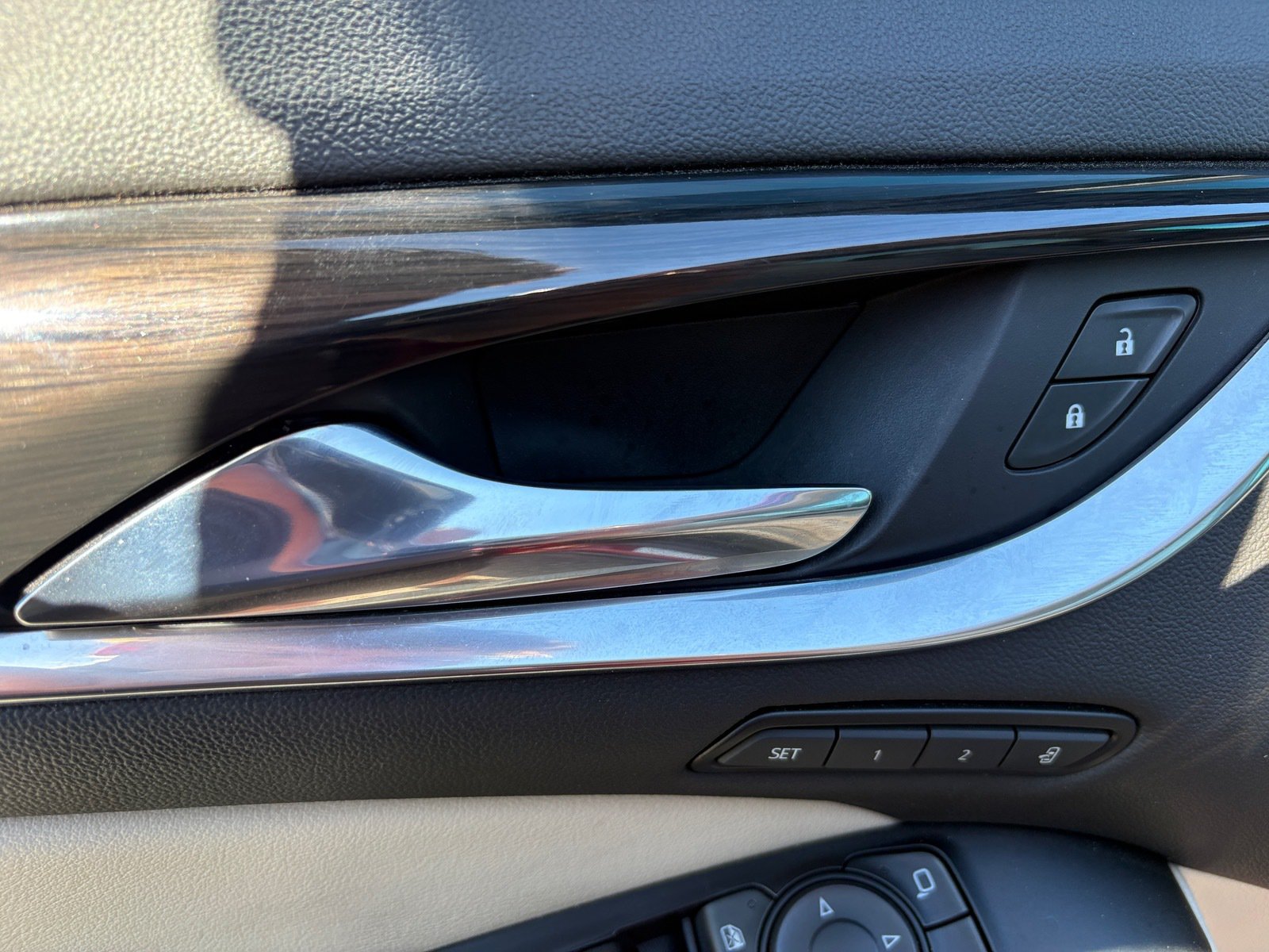 Used 2023 Buick Enclave Premium FWD image 16