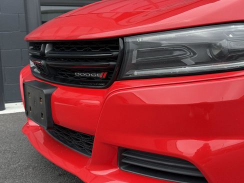 Used 2022 Dodge Charger SXT w/ Leather Interior Group RWD image 5