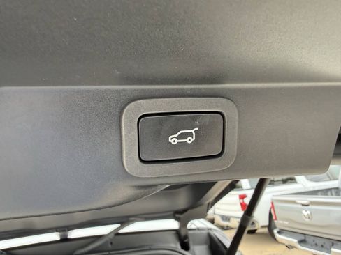 Used 2020 Land Rover Range Rover Sport HSE Dynamic AWD/4WD image 38