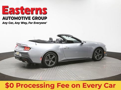 Used 2025 Ford Mustang Premium RWD image 39
