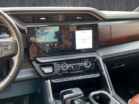 Used 2024 GMC Sierra 1500 Denali Ultimate image 10