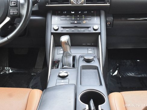 Used 2018 Lexus IS 300 AWD w/ Comfort Package image 27