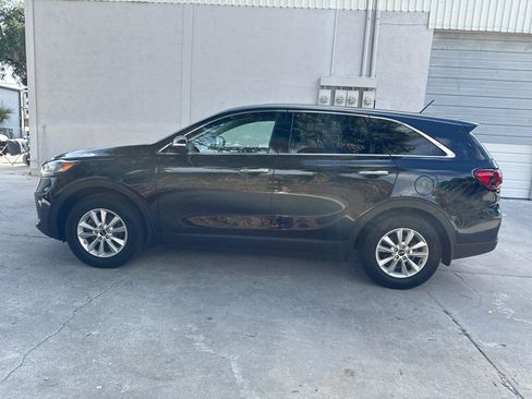Used 2019 Kia Sorento L FWD image 8