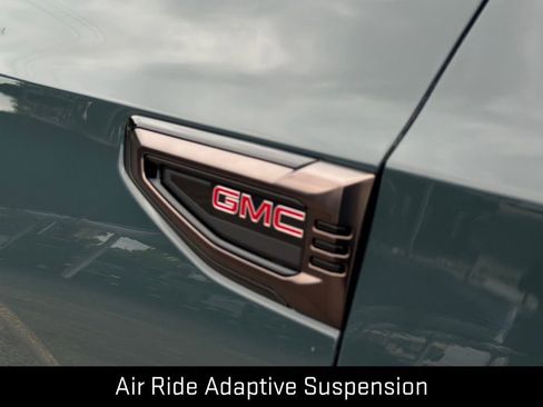 New 2026 GMC Yukon AT4 Ultimate w/ LPO, Floor Liner Package AWD/4WD image 14
