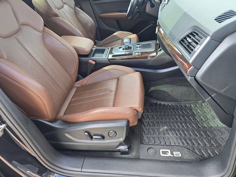 Used 2018 Audi Q5 2.0T Premium Plus w/ Premium Plus Package AWD/4WD image 21