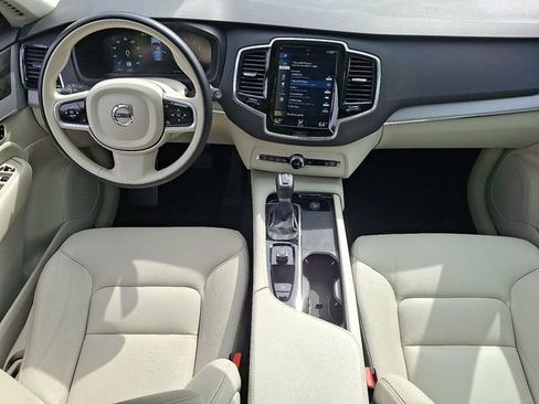 Used 2022 Volvo XC90 T5 Momentum w/ Advanced Package image 15