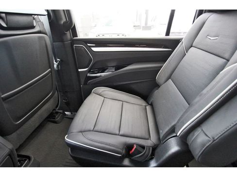 New 2026 Cadillac Escalade ESV Luxury w/ Touring Package AWD/4WD image 12