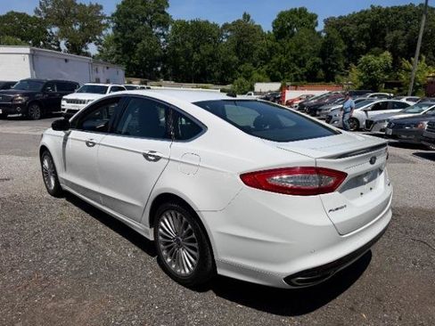 Used 2016 Ford Fusion Titanium FWD image 3
