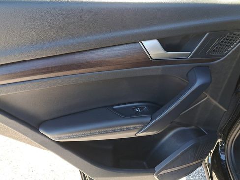 Certified 2023 Audi Q5 2.0T Premium Plus w/ Premium Plus Package image 29