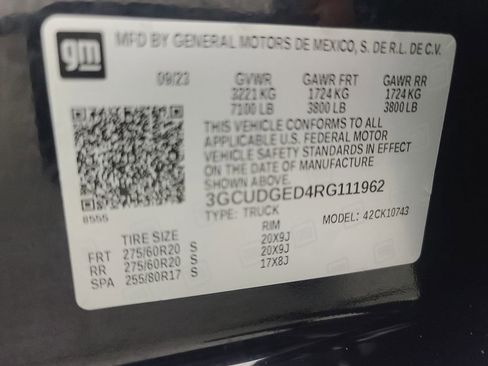 Used 2024 Chevrolet Silverado 1500 LTZ AWD/4WD image 45