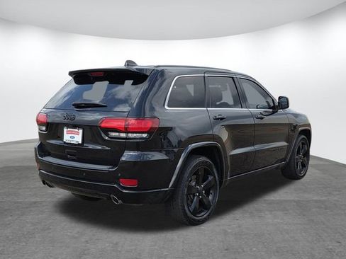 Used 2015 Jeep Grand Cherokee Altitude image 4