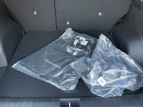 New 2025 Hyundai Tucson Limited image 21