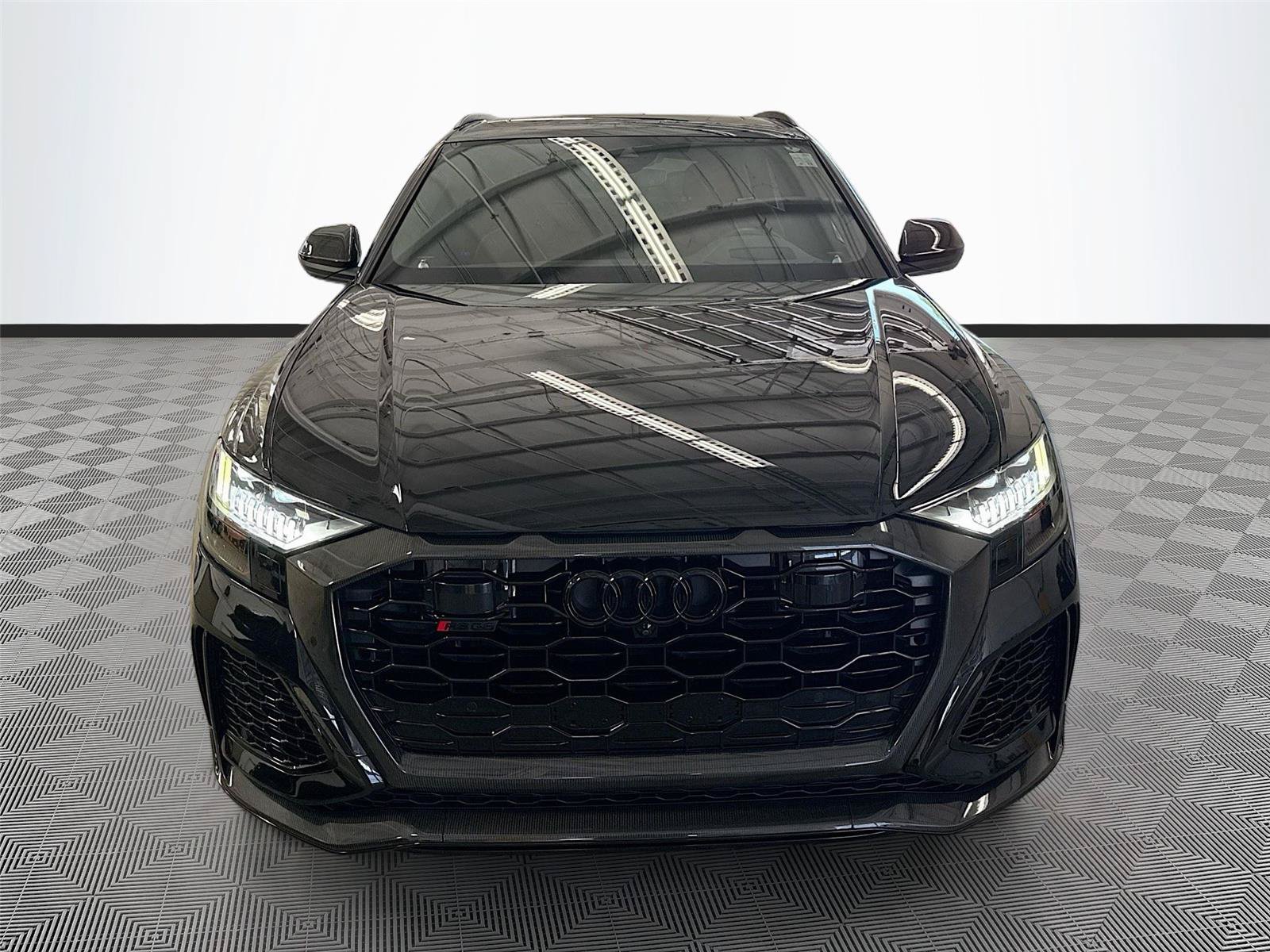 Used 2023 Audi RS Q8 w/ Black Optic Package AWD/4WD image 2