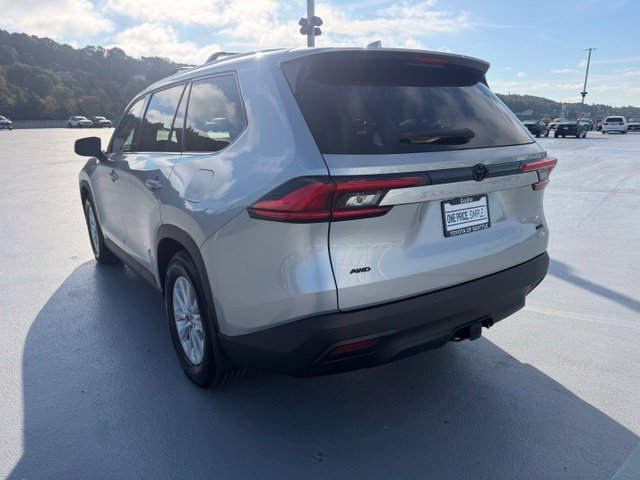 Certified 2024 Toyota Grand Highlander AWD image 9