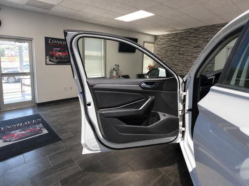 Used 2019 Volkswagen Jetta S w/ Driver Assistance Package FWD image 11
