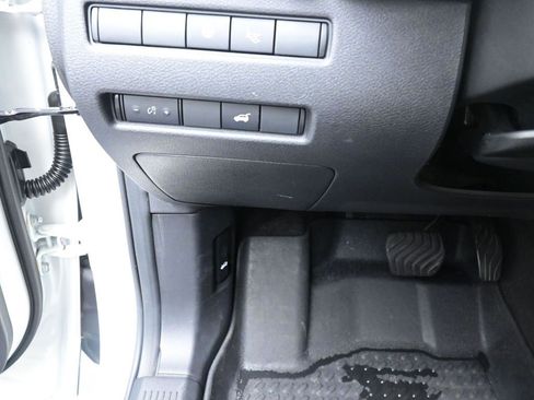 Used 2021 Nissan Rogue Platinum image 16