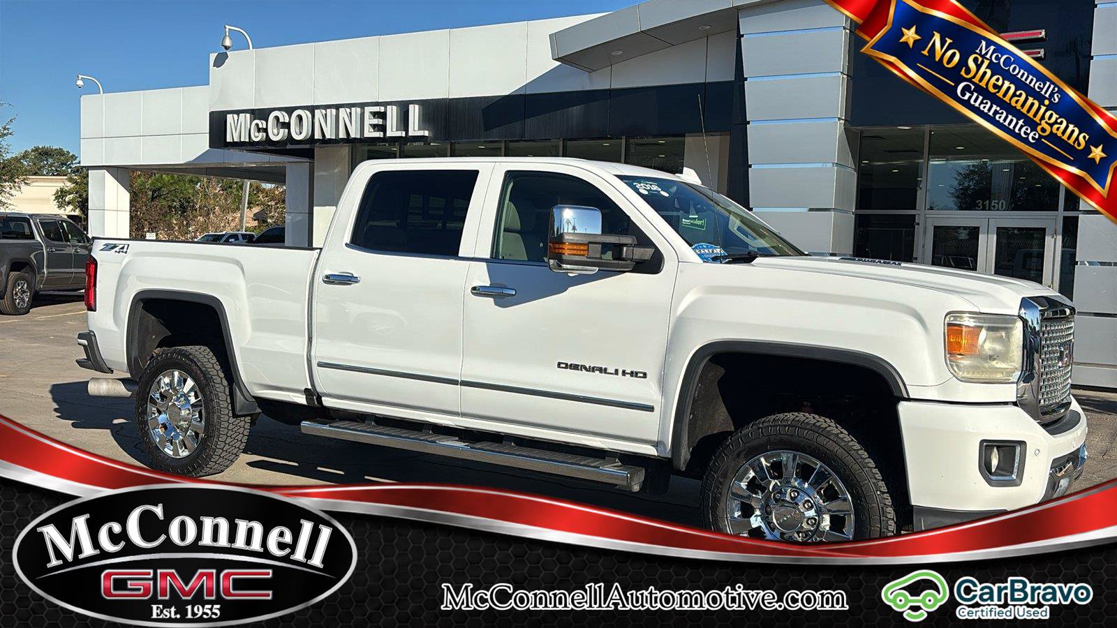 Used 2016 GMC Sierra 2500 Denali w/ Duramax Plus Package AWD/4WD image 1