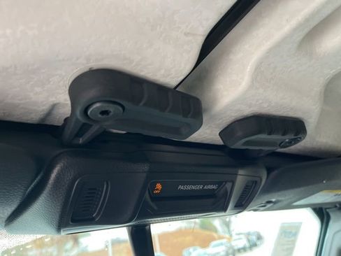 Used 2025 Jeep Wrangler Sport image 29