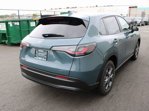 New 2026 Honda HR-V LX image 11