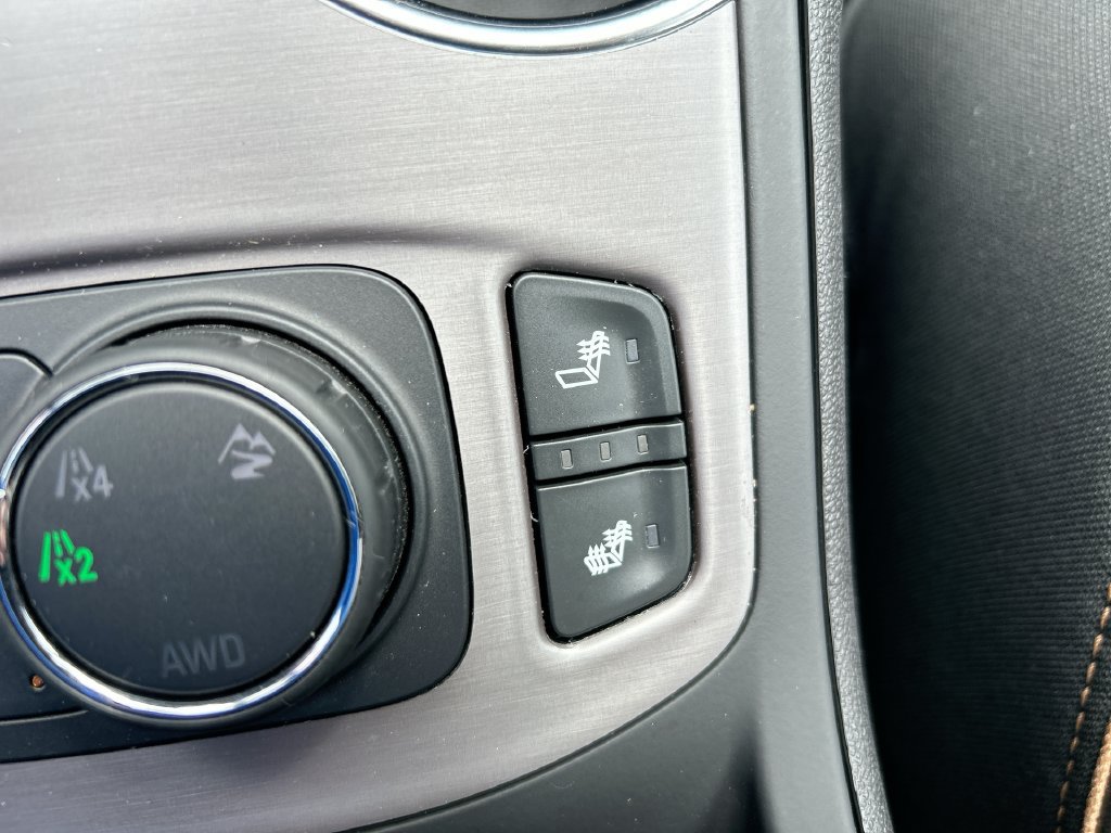 Used 2024 GMC Terrain AT4 AWD/4WD image 31