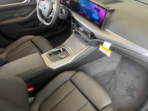 Used 2026 BMW i4 xDrive40i w/ Premium Package AWD/4WD image 18