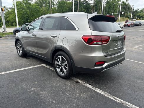 Used 2019 Kia Sorento EX AWD/4WD image 8