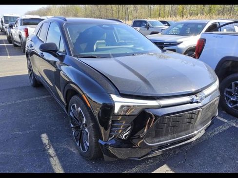 Used 2025 Chevrolet Blazer EV RS AWD/4WD image 4