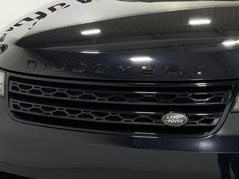 Used 2018 Land Rover Discovery HSE Luxury image 40