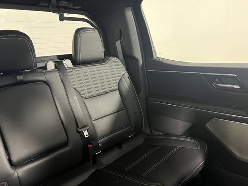 Used 2025 GMC Sierra EV Denali AWD/4WD image 15