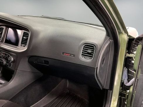 Used 2022 Dodge Charger Scat Pack w/ Harman/Kardon Audio Group RWD image 25