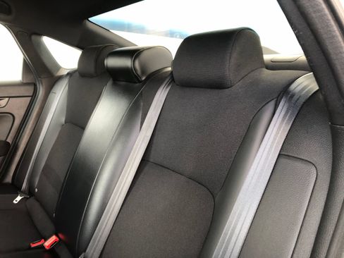 Used 2023 Honda Civic Sport image 10