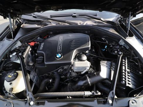 Used 2015 BMW 528i xDrive 528i xDrive image 29