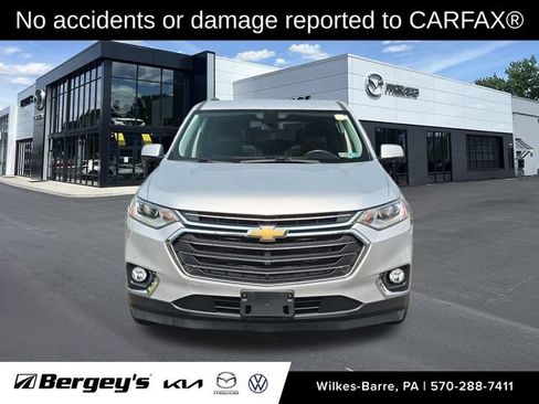 Used 2019 Chevrolet Traverse LT w/ LT Premium Package AWD/4WD image 2