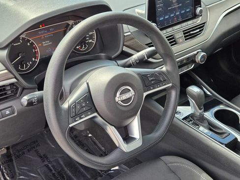 Certified 2024 Nissan Altima 2.5 SV FWD image 26
