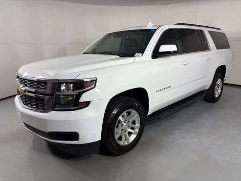 Used 2019 Chevrolet Suburban LT image 5