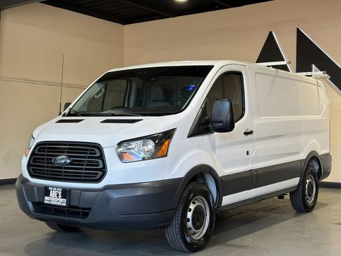 Used 2018 Ford Transit 250 130 Low Roof RWD image 1